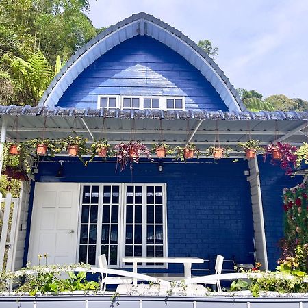 Blue Cabins By Pfordten Cottage Cameron Highlands Esterno foto