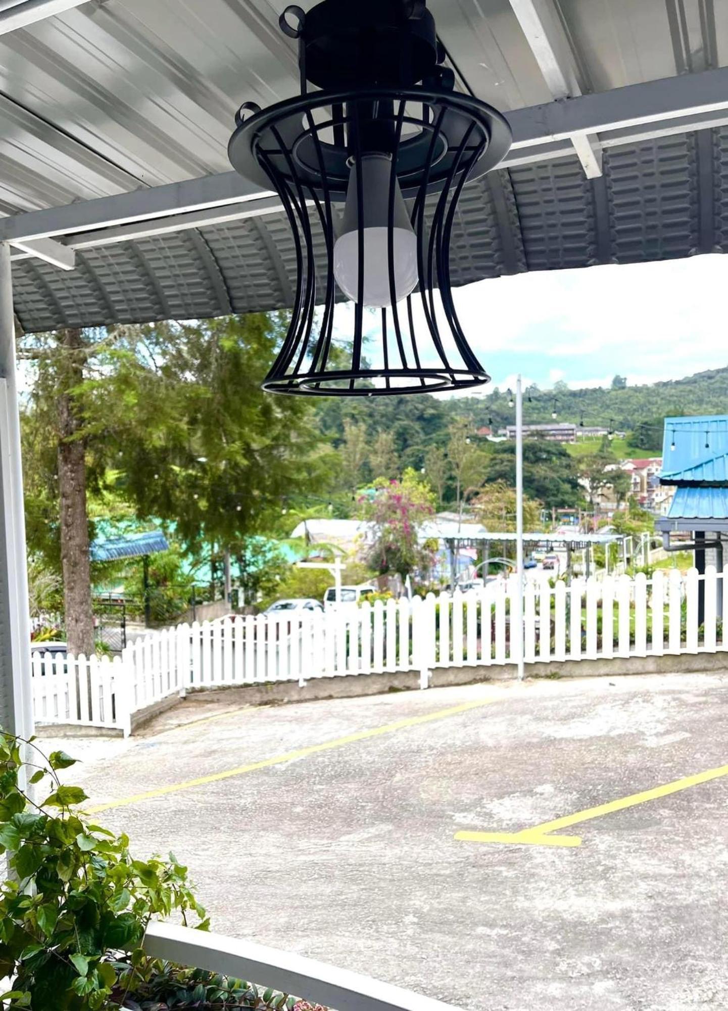 Blue Cabins By Pfordten Cottage Cameron Highlands Esterno foto