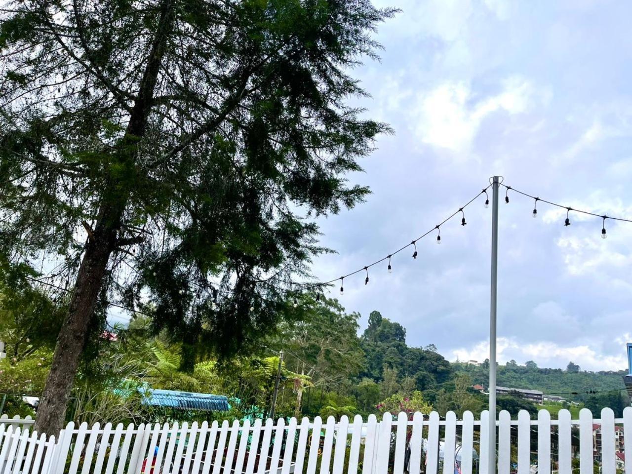 Blue Cabins By Pfordten Cottage Cameron Highlands Esterno foto