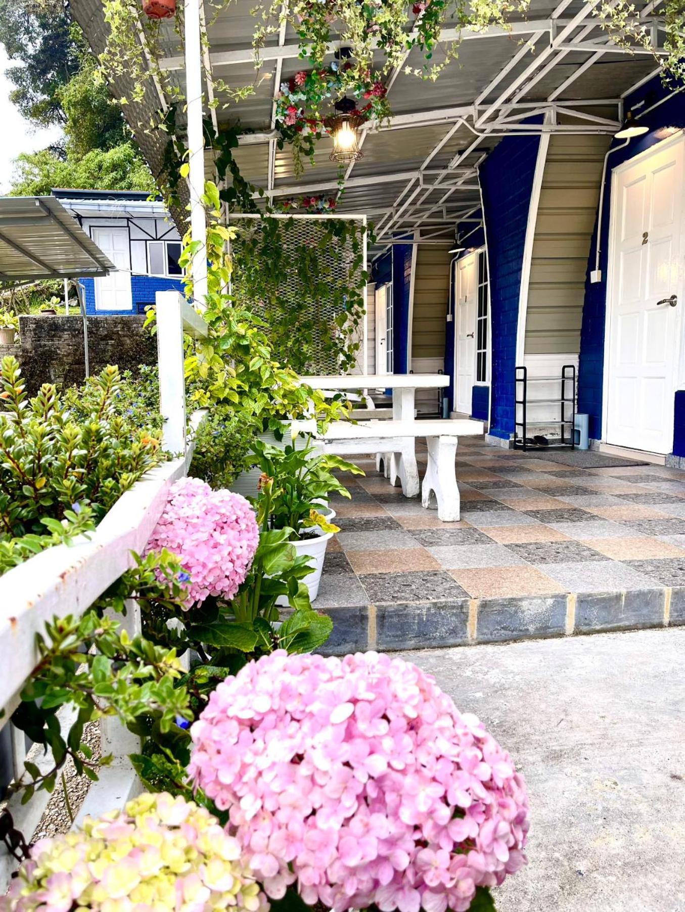 Blue Cabins By Pfordten Cottage Cameron Highlands Esterno foto